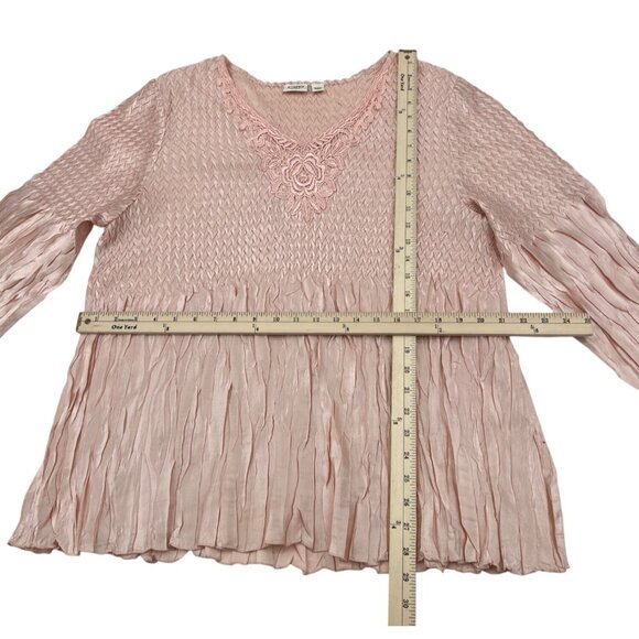 Cato Woman 18/20W Pink Textured Pleated Tunic Blouse 100% Polyester 3/4 Sleeves - Picture 3 of 5